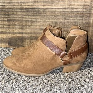 American Eagle Booties